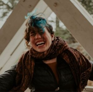 Meet your Posher, Hailey